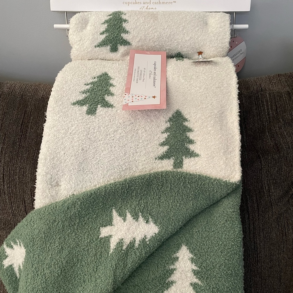 Cupcakes and Cashmere Tree Throw Blanket